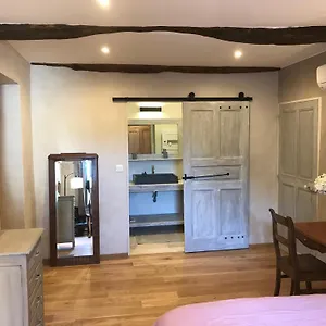 Ermitage Apartment