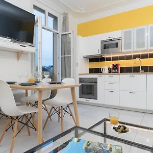 L'olivaroise Apartment